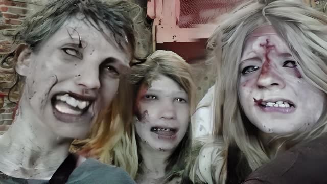 I LOVE BEING A ZOMBIE