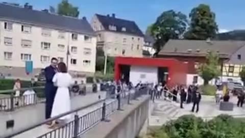 V Dolním Sasku je německá ministryně zahraničí Berbocková společně s Lipavským vypískána