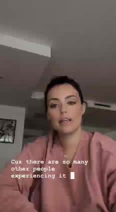 Monique Morley får herteproblemer 15 min efter Pfizer vaccinen