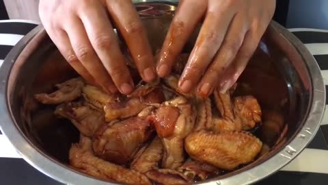 SUPER EASY Baked Honey Chicken Wings 烤蜜汁鸡翼
