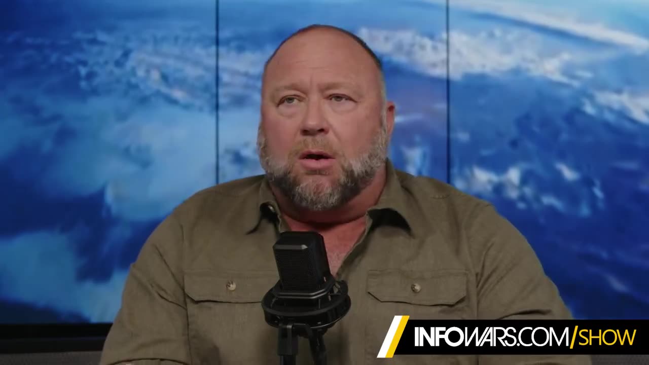 Alex Jones Drops More Footage of Him Telling People Not to Enter Capitol on January 6