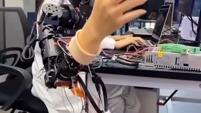 Robot