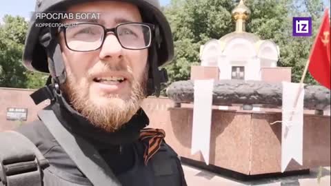 Former Ukraine: Residents of Lisichansk welcoming the Russian troops