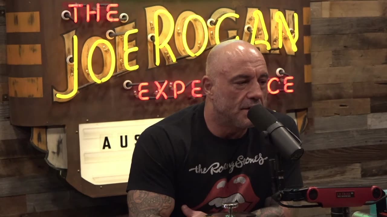 Joe Rogan and Bill Maher Discuss Past and Present Liberalism