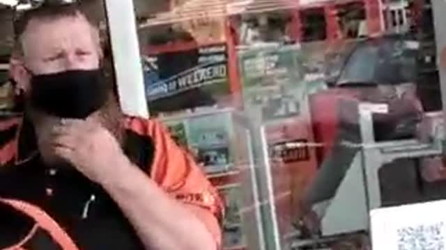 New Zealand Mitre 10 store- Man assaulted by staff & thrown out of the store for not wearing a mask