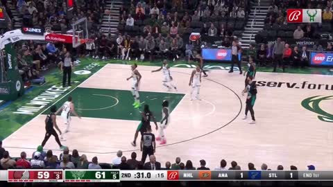 Giannis Antetokounmpo shocks entire Bucks bench with nasty poster dunk on Nurkic