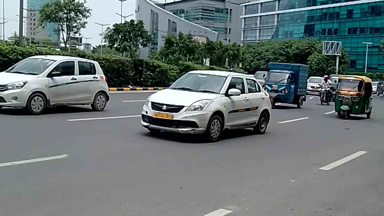 Gurugram cyber City road