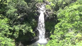 Hakalau, HI — Kama'e'e Falls