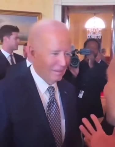 Sleepy Joe Biden Looks Absolutely LOST In This Conversation