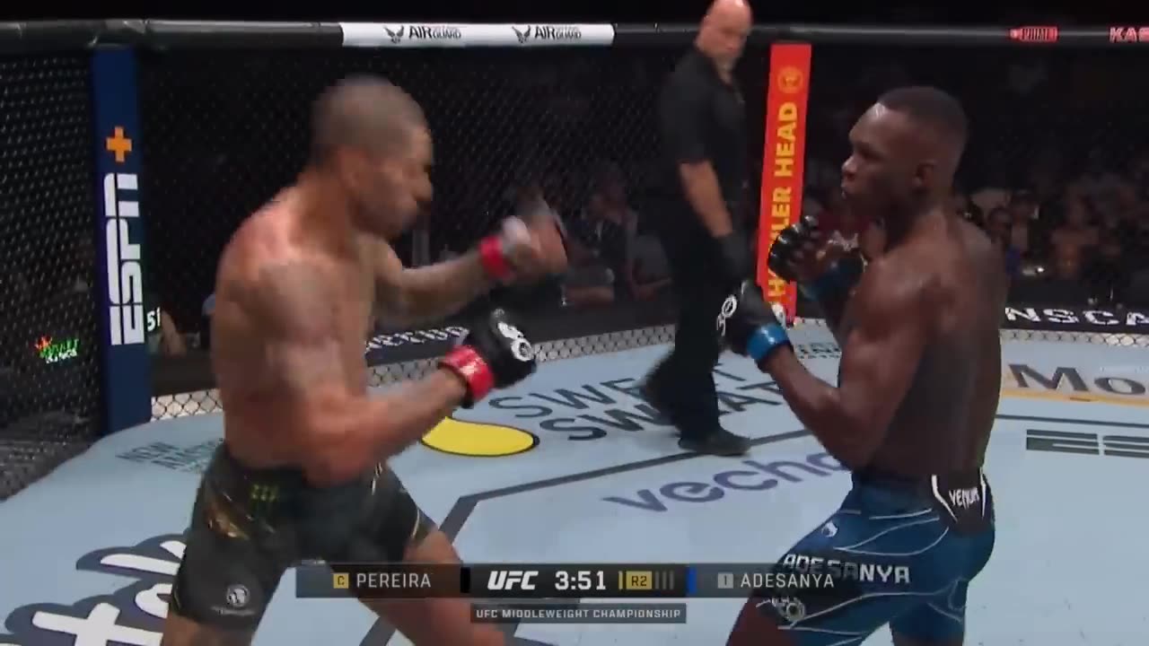 UFC PEREIRA vs ADESANYA