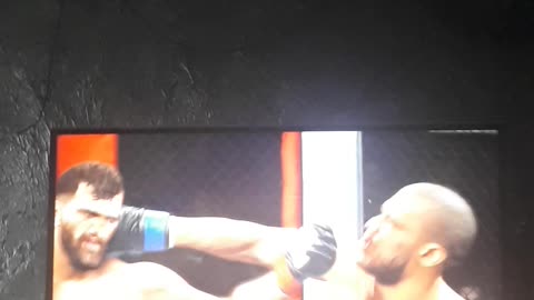 World title fight online. Simultaneous hit.