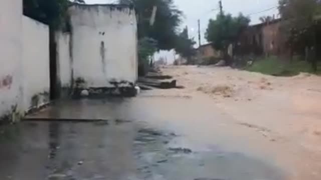 Rua Freimba com fortes chuvas