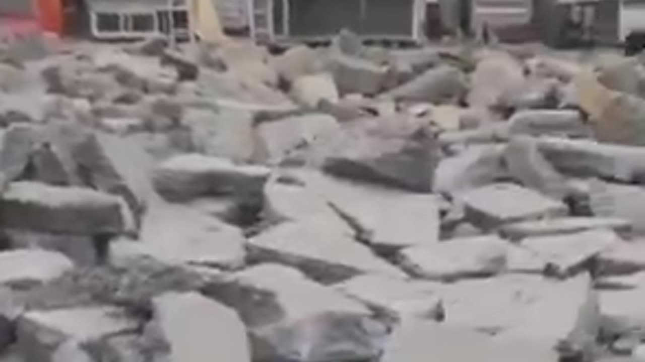 Chinese government destroyed the road to a village, to force farmers to buy property in a ghost city