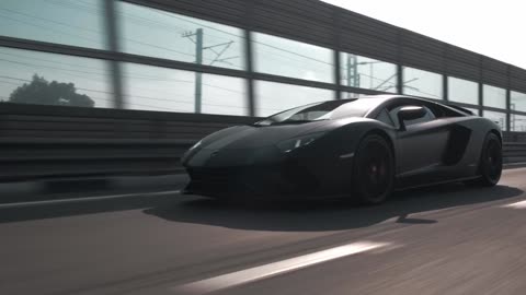 FREE NO COPYRIGHT 4K HD VIDEO A LAMBORGHINI CAR ON THE ROAD