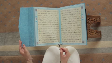 reading holy quran