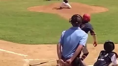 27_This play 😭 #baseball (via apwrealtyTW)