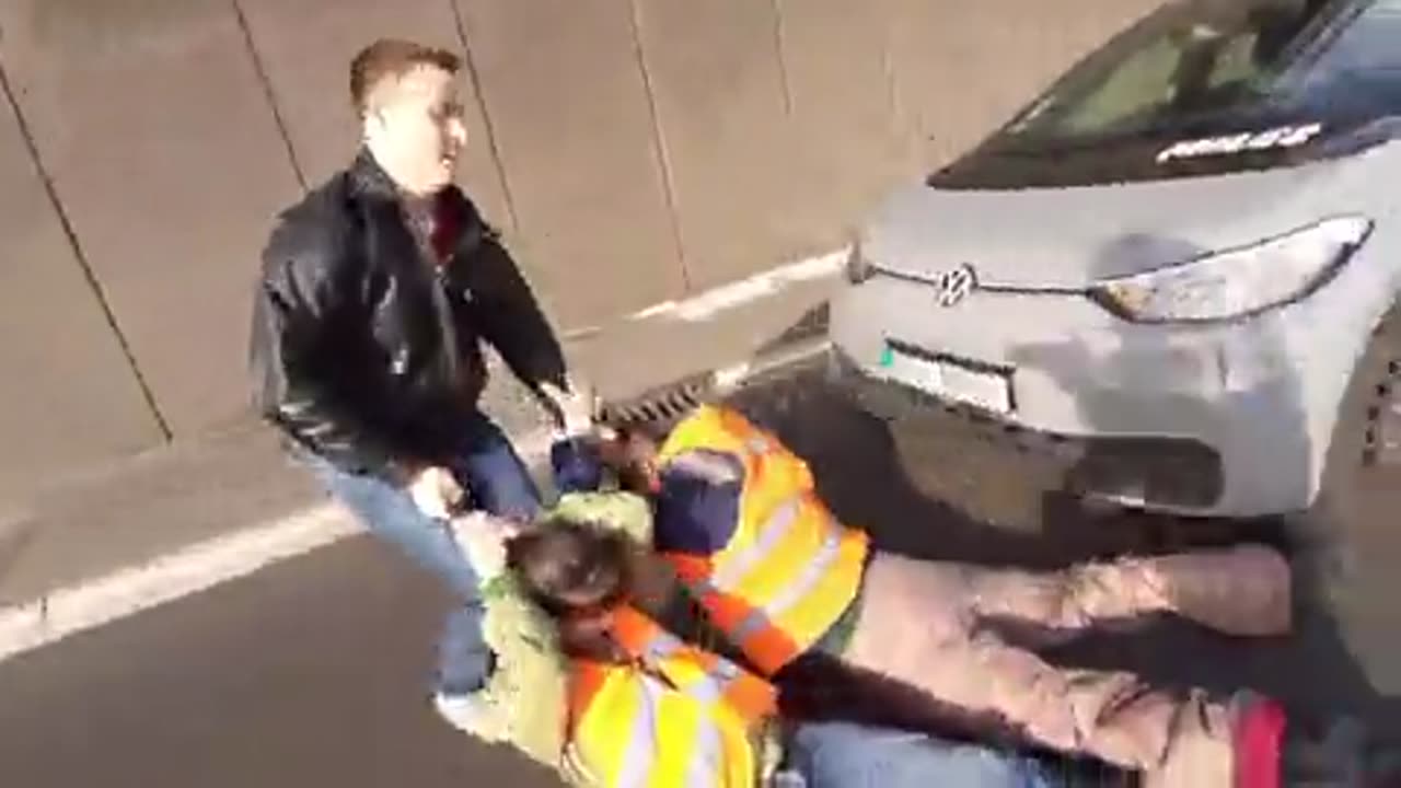 "Climate activists" blocking the motorway in Berlin swiftly dealt with.