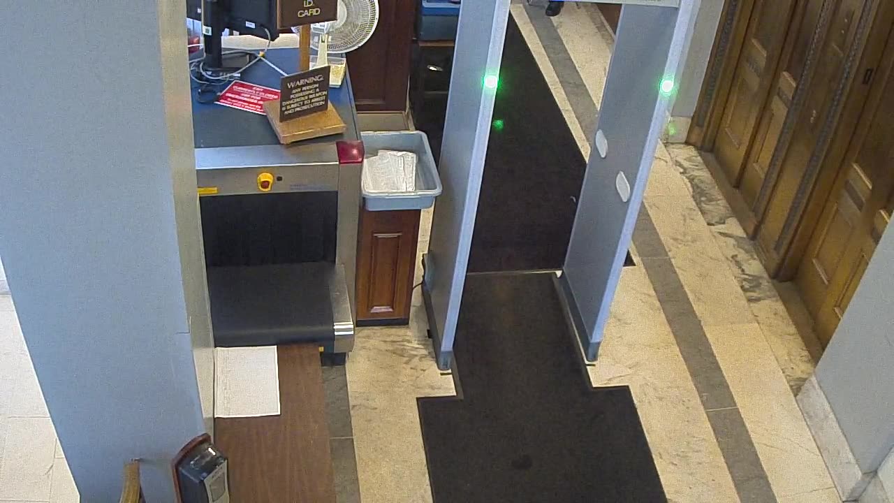 1017RSOB01DelAveADADoor_2021-01-06_10h19min08s887ms.mp4