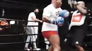 Mike Tyson in training 🔥🔥