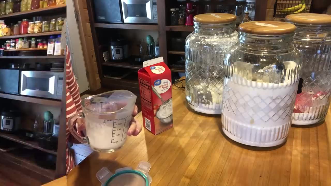 ***Homemade Biscuits with ONLY 2 INGREDIENTS!***