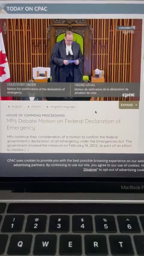 Politker i Canada CENSURERET FOR AT NÆVNE KLAUS SCHWAB! Hvor mange danske politikere har han købt?