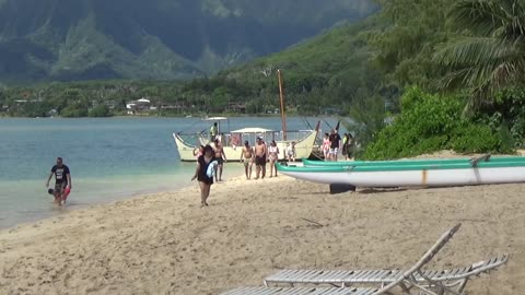 Kane'ohe, HI — Secret Island Beach