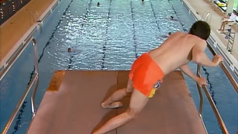 DIVE Mr Bean! Funny Clips Mr Bean Official