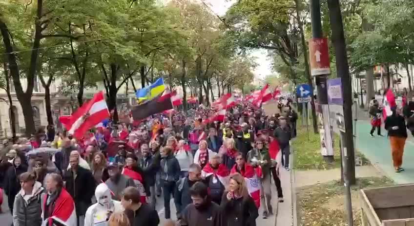 Vienna Austria 🇦🇹 Massive demonstration