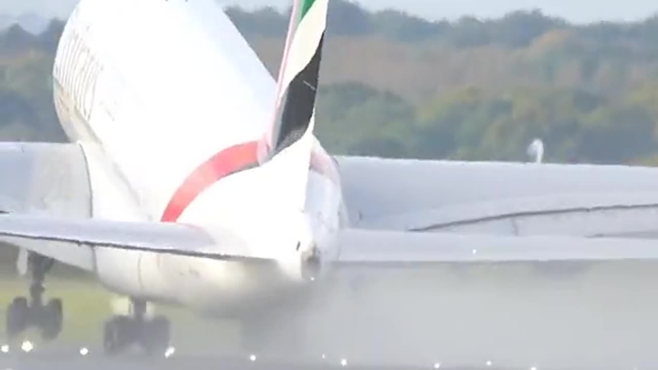 Emirates plane take off