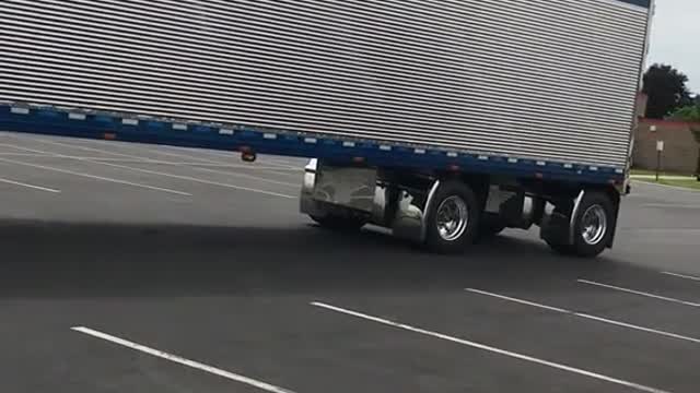 Peter Bil 362 has caught up with the container captain