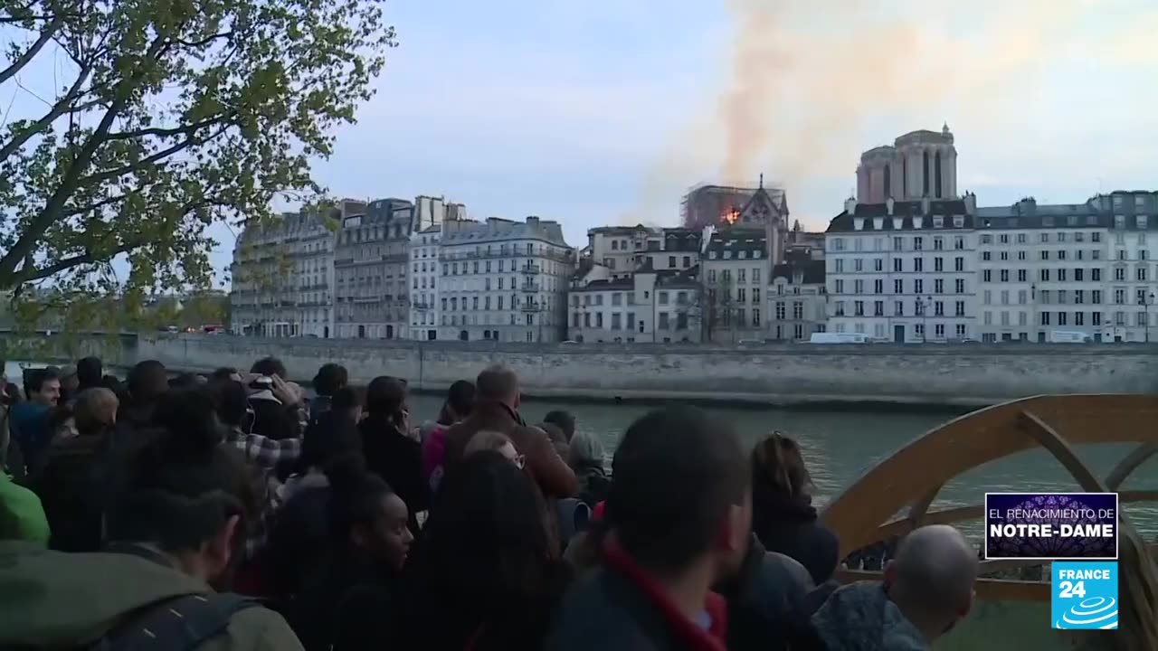 El incendio de Notre-Dame, una tragedia que marcó la historia y la memoria de los parisinos