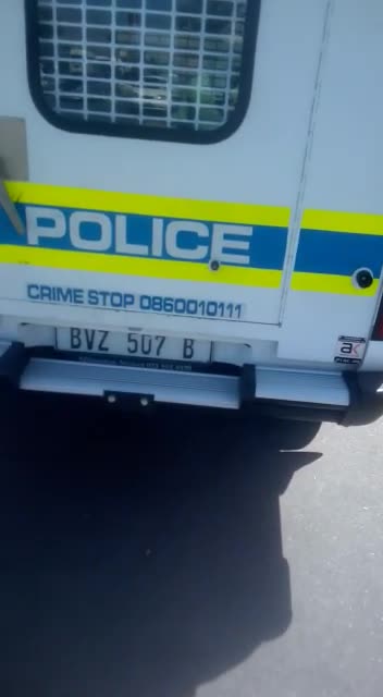 A parking disgrace: Min gespin cop filmed using a disabled bay