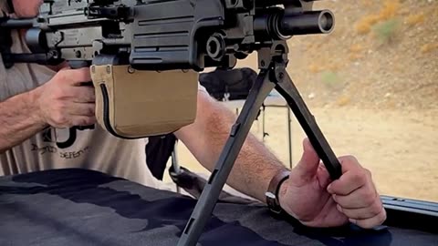 ASMR 4K “SAW M249 Machine Gun”