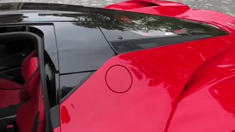 Inside the Ferrari Laferrari 💥