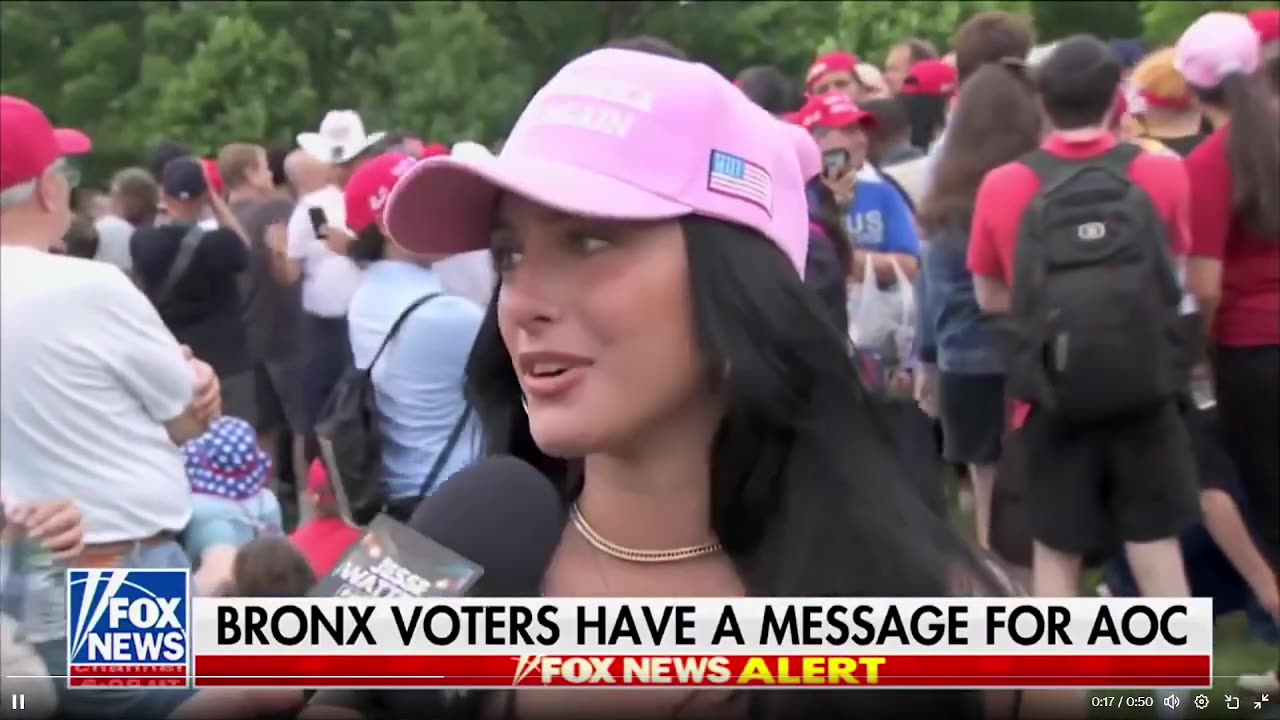 CỬ TRI BRONX GỬI THÔNG ĐIỆP TỚI CHO AOC