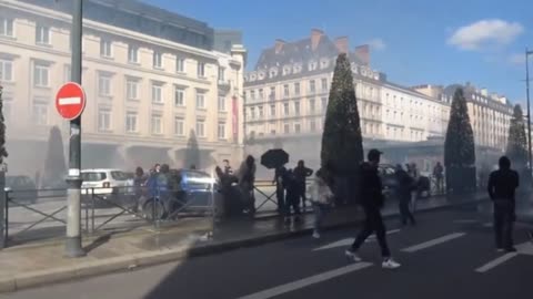 French protests, stock exchange takeover - I predict a riot