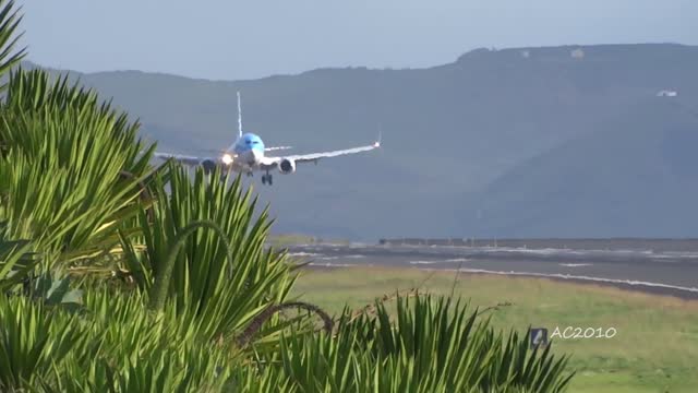 CLOUDY with a chance of CROSSWIND - AMAZING Maneuvers