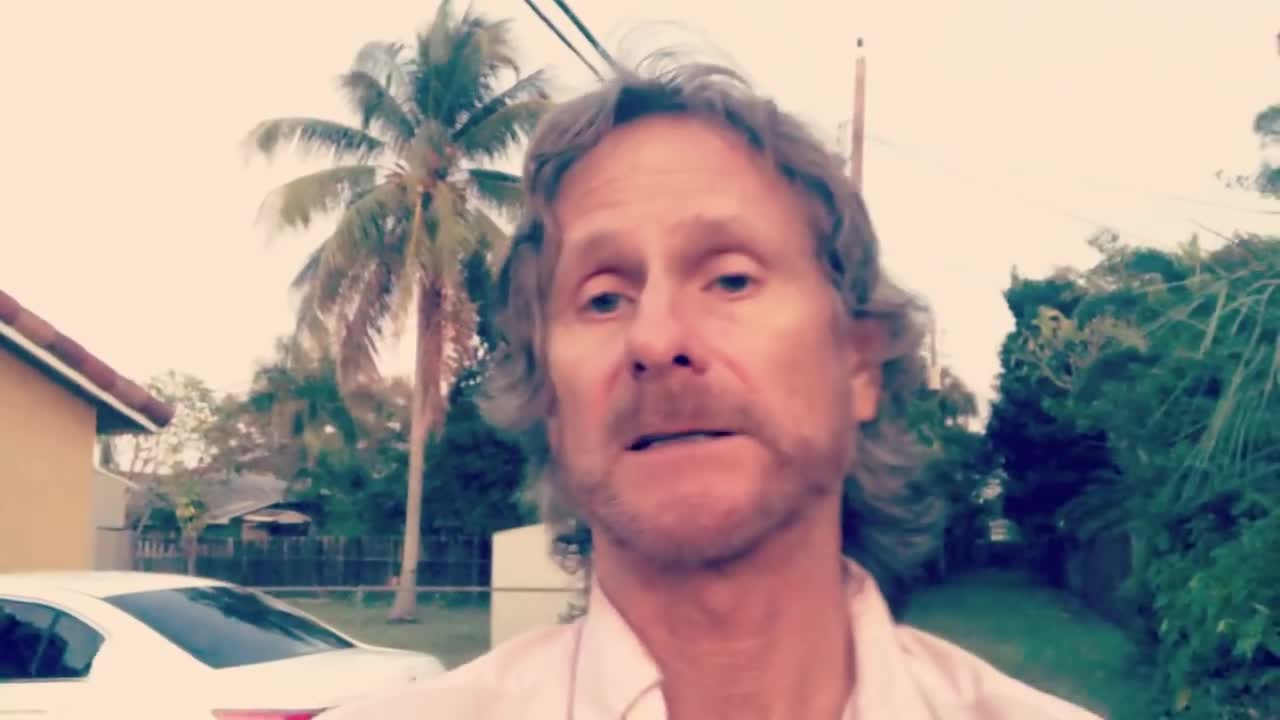 MZTV 67: Paul Humiliates Himself in Athens