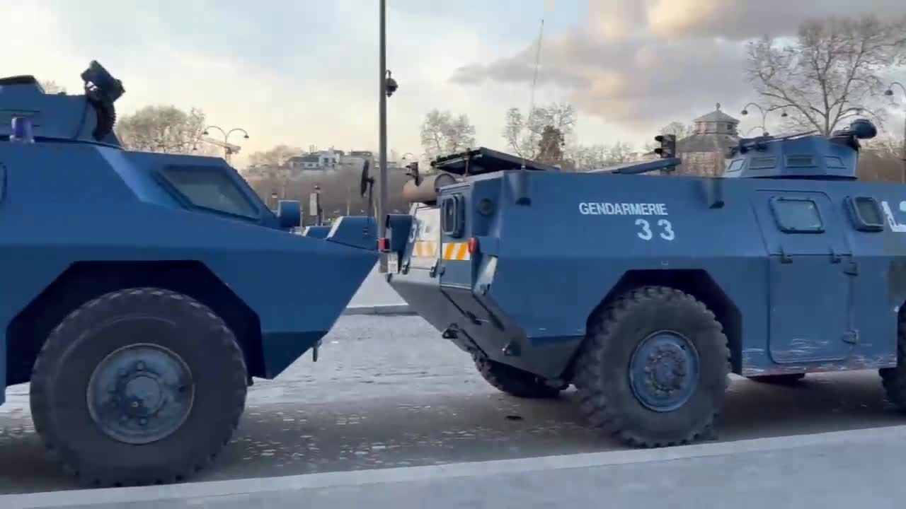 French gvmnt prepares for freedom convoy