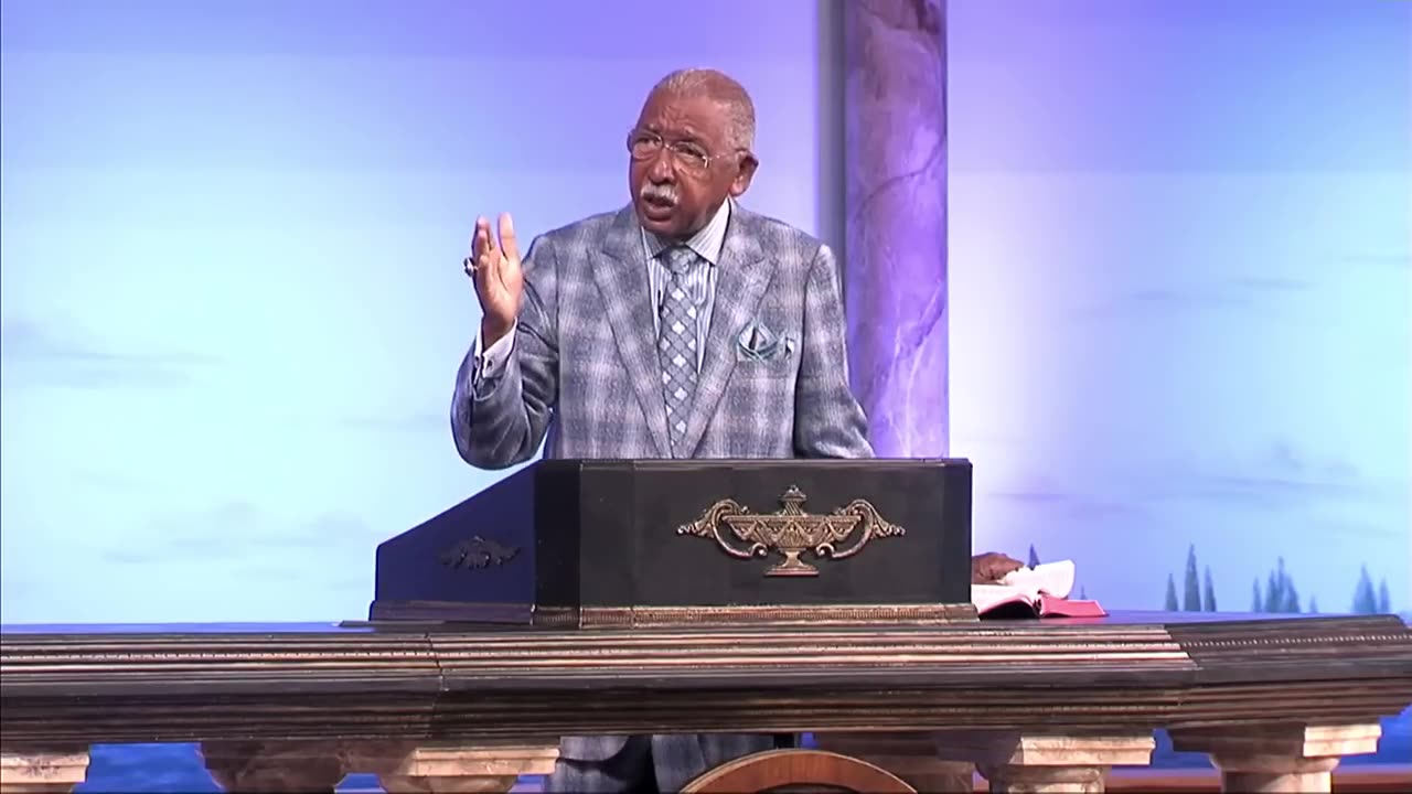 Unfolding The Mysteries Of The Communion Table Apostle Leroy Thompson Sr.