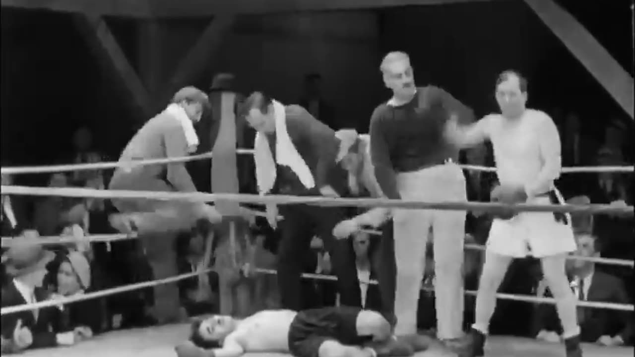 Charlie Chaplin boxing funny clips