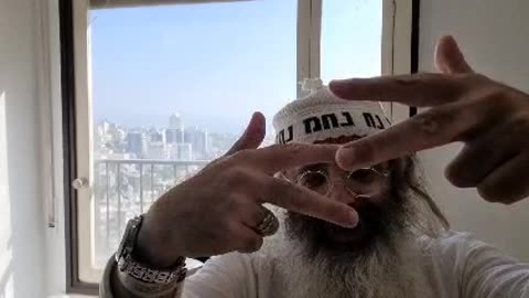 נקיטינן שליח מתנה הרי הוא כשליח הגט נפקא מינה להולך לאו כזכי דמי - שיר נ נח מסכת גיטין דף לב