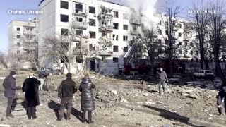Civilian apartment buildings shelled in Kharkiv