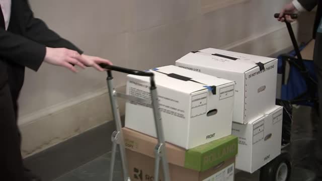 House committee weighs releasing Trump's tax documents