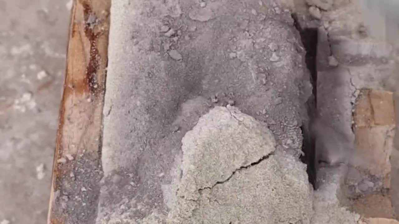 Melting Artillery Bands into Anvil - Bronze Casting