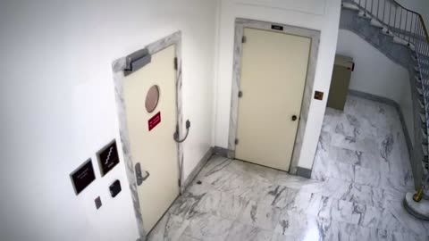 6130RHOBGRRGST4Stairwell4_2021-01-06_13h00min02s293ms.mp4