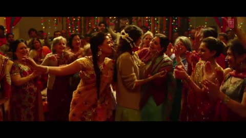 Queen- London Thumakda Full Video Song - Kangana Ranaut, Raj Kumar Rao