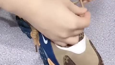Trending Video Tie The Shoelace