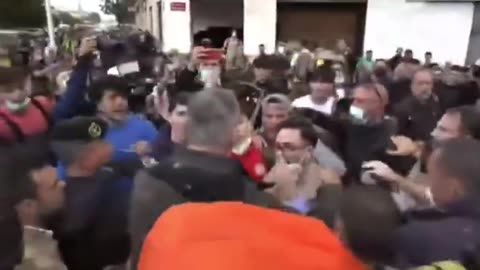 Protestë në Valencia kundër Mbretit Filipe VI