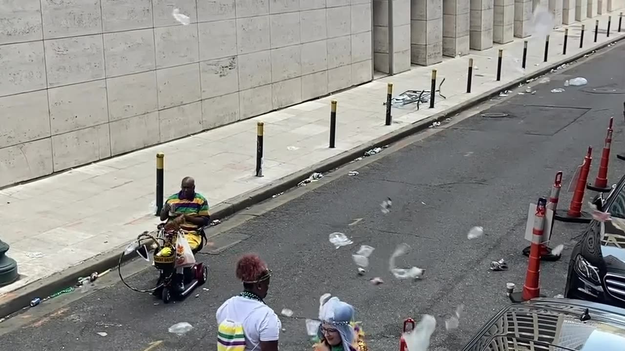 Mardi Gras Louisiana 2023 - Windy Day